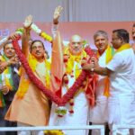 ಎಲ್ಲಾ ಸ್ಥಾನಗಳಲ್ಲಿ ಬಿಜೆಪಿಯನ್ನು ಗೆಲ್ಲಿಸುವ ಮೂಲಕ ಕರ್ನಾಟಕದ ಜನತೆ ಕಾಂಗ್ರೆಸ್ಗೆ ತಕ್ಕ ಉತ್ತರ ನೀಡಲಿದ್ದಾರೆ.